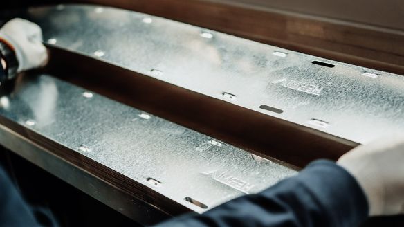 AUTOCOVER: Advancing automation and digital traceability in Hermi cable tray cover production